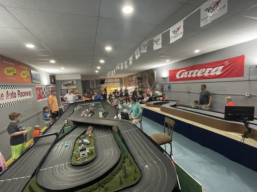 Slot car racing in Houston Texas