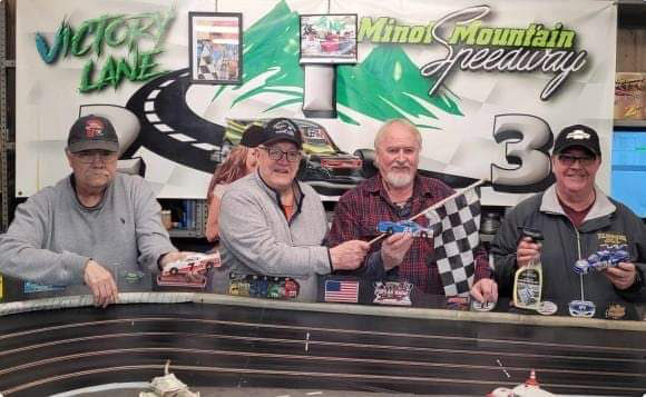 1/24 slot car racing in Miniot Main